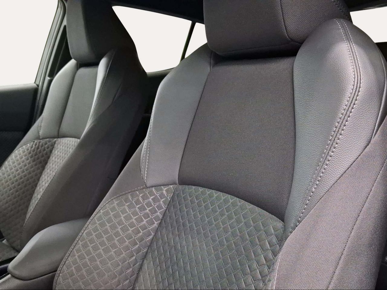 Toyota C-HR 1.8 125H Advance  - Foto 22