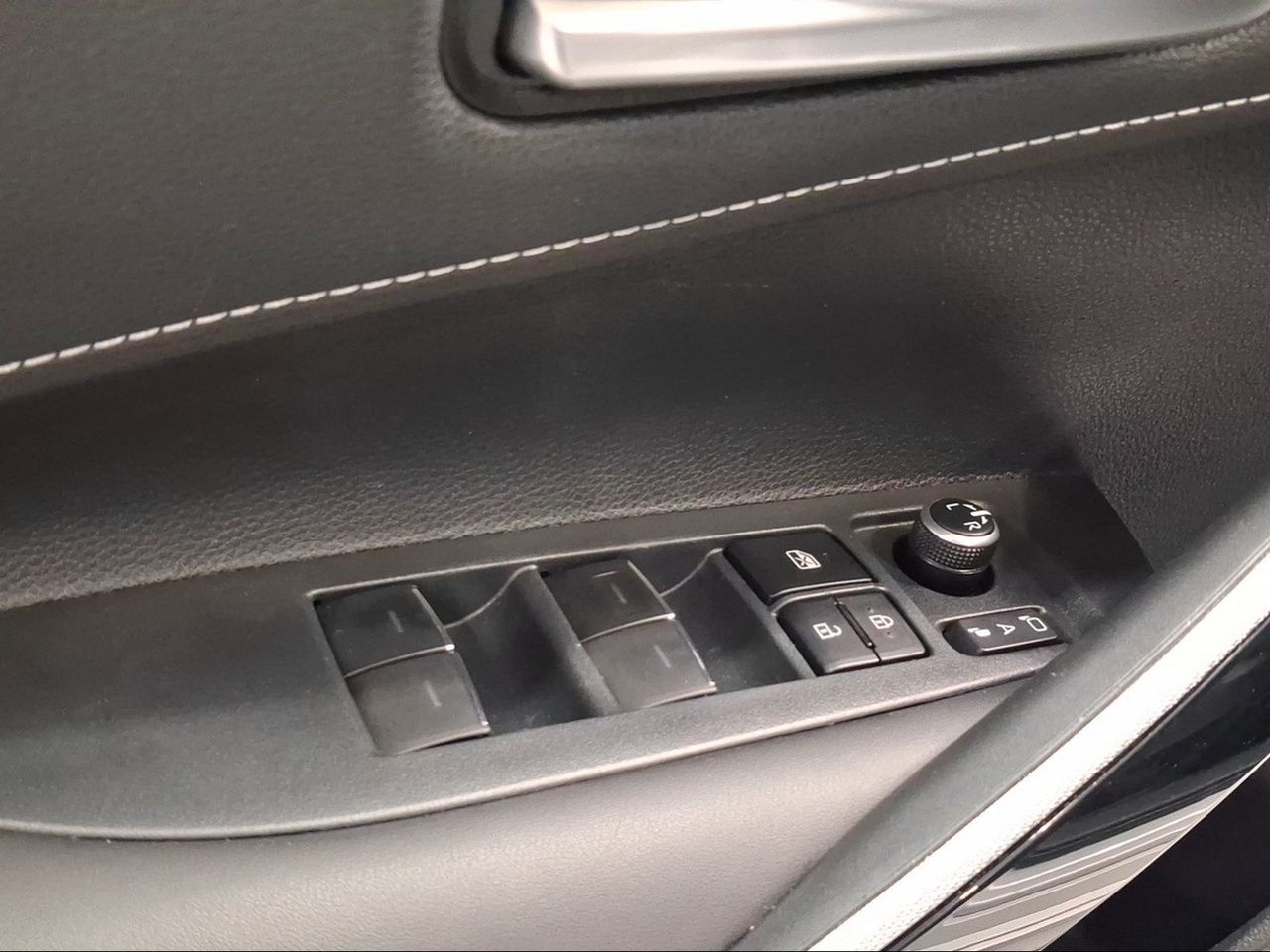 Toyota Corolla 1.8 125H STYLE E-CVT  - Foto 21