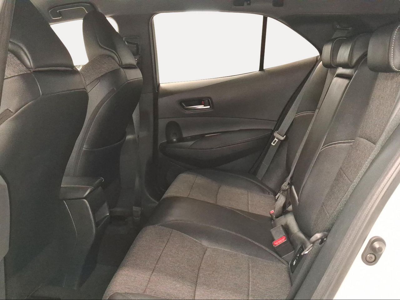 Toyota Corolla 1.8 125H STYLE E-CVT  - Foto 12