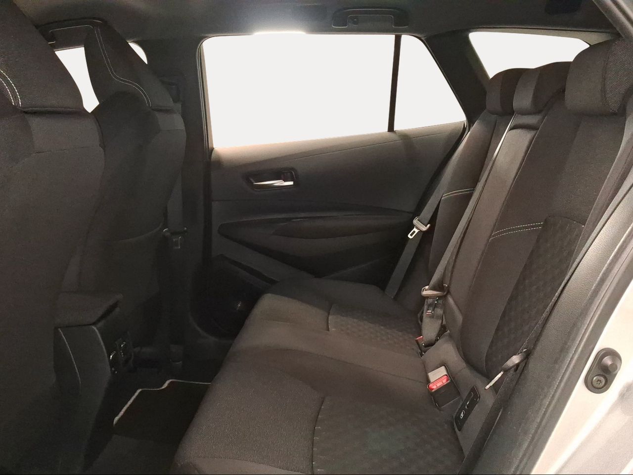 Toyota Corolla 140H Active Plus Touring Sport  - Foto 12