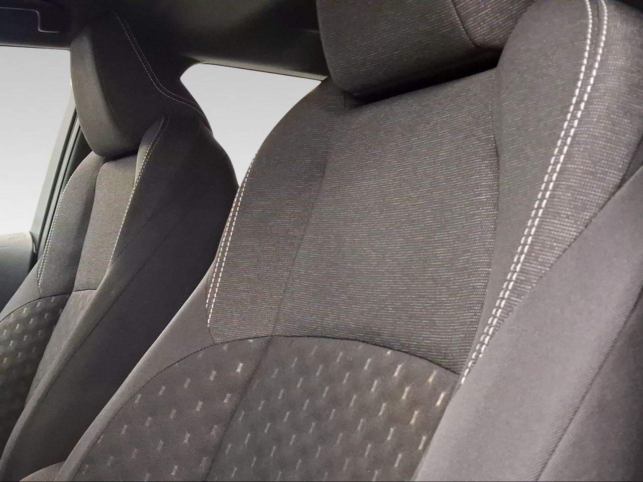Toyota Corolla 140H Active Plus Touring Sport  - Foto 21