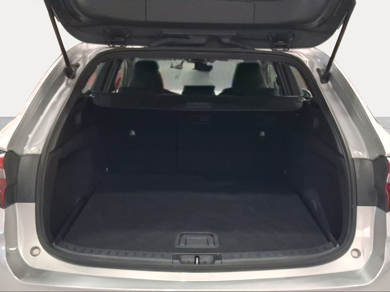 Toyota Corolla 140H Active Plus Touring Sport  - Foto 11