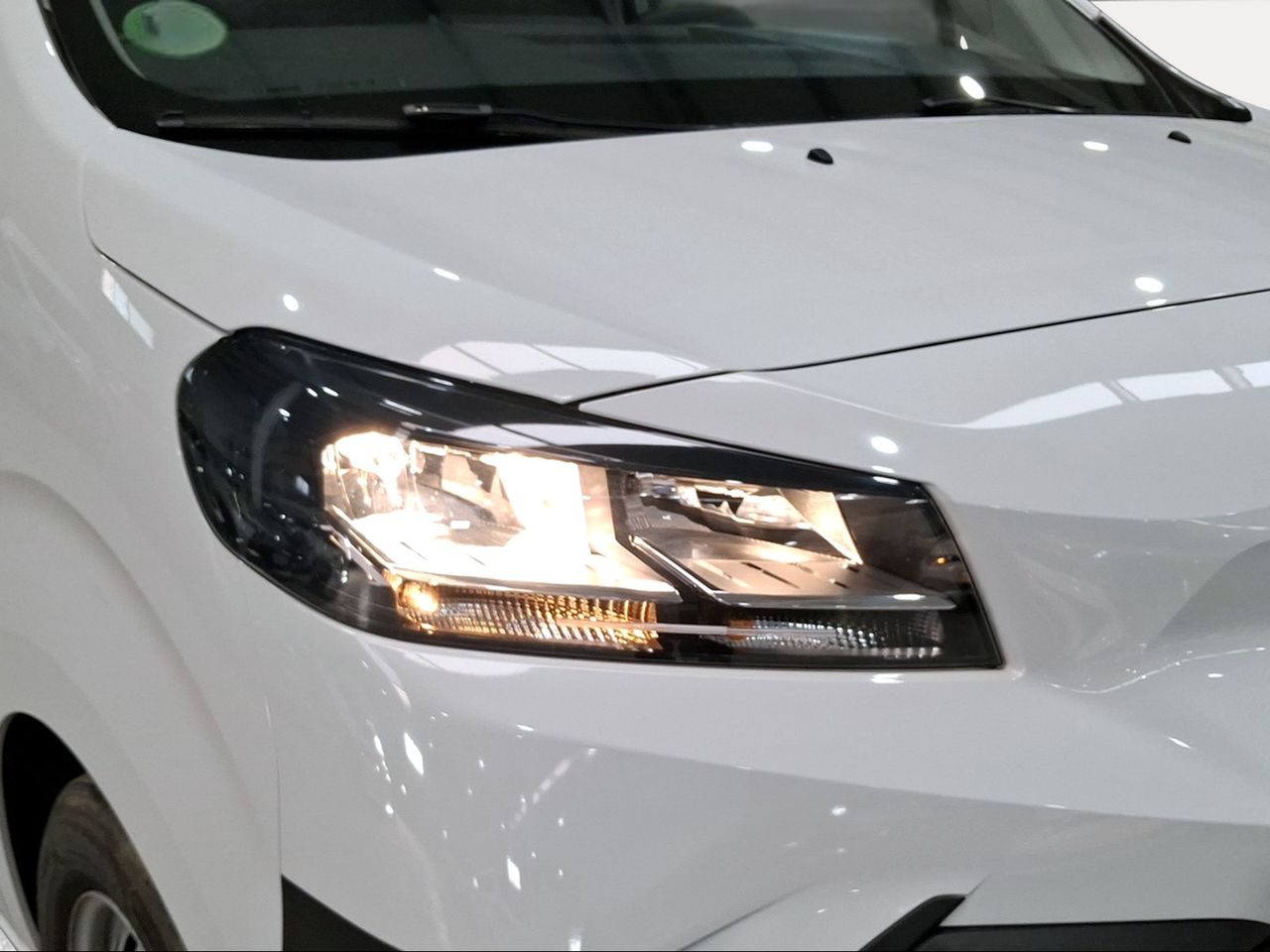 Toyota Proace L1 1PL VAN GX 1.5D 120CV M/T 6V  - Foto 24