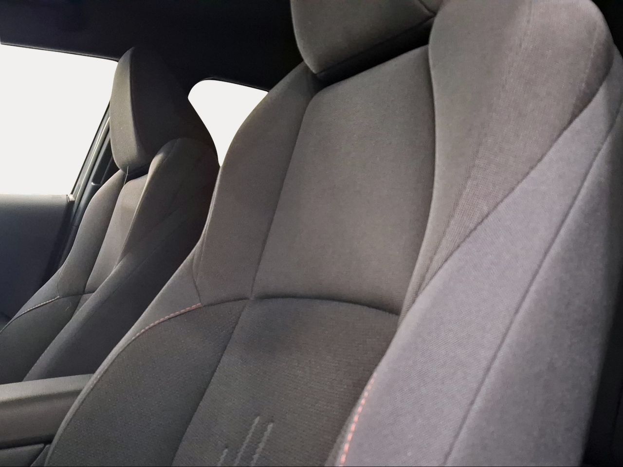 Toyota C-HR 1.8 Advance Hybrid 140  - Foto 23