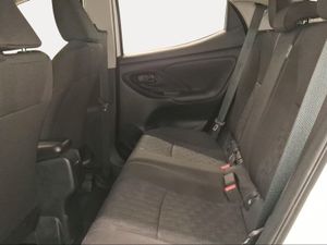 Toyota Yaris 1.5 120H Active Plus  - Foto 12