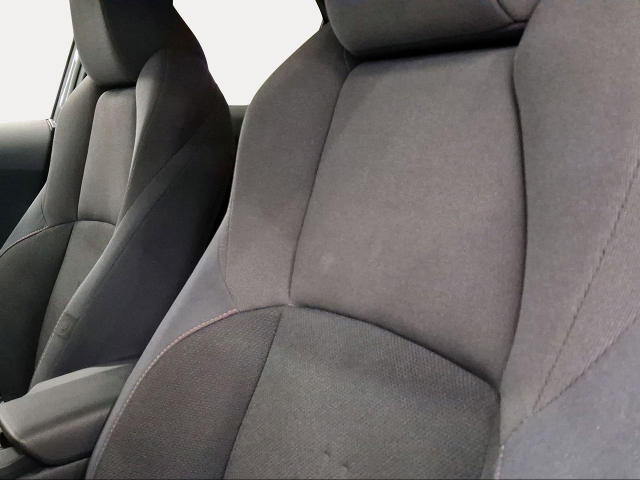 Toyota C-HR 2.0 220PH Advance  - Foto 22