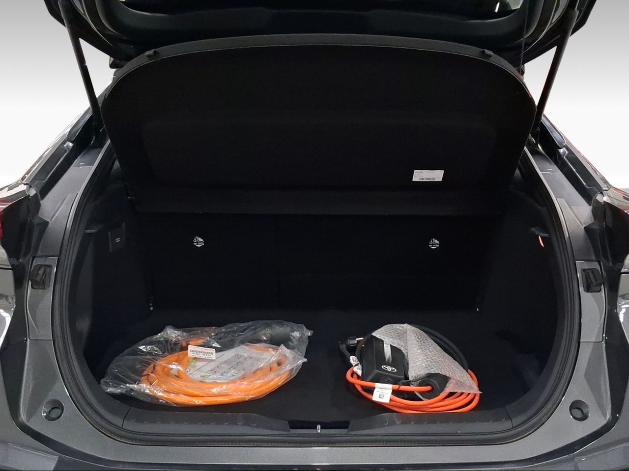 Toyota C-HR 2.0 220PH Advance  - Foto 11