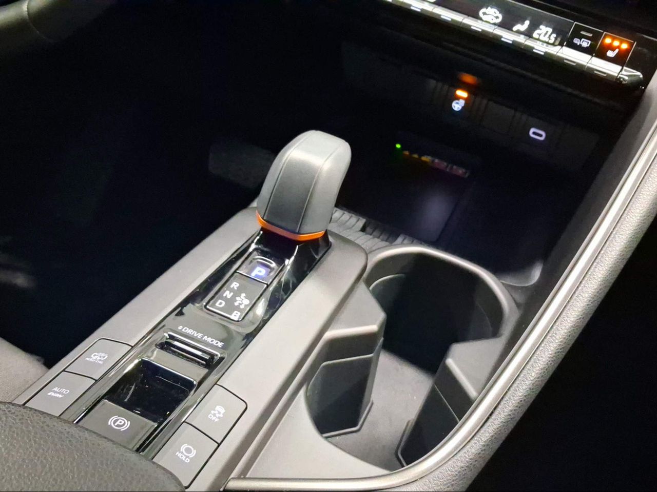 Toyota C-HR 2.0 220PH Advance  - Foto 24