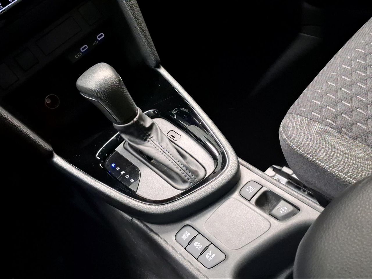 Toyota Yaris Cross 1.5 130H Active Plus  - Foto 23