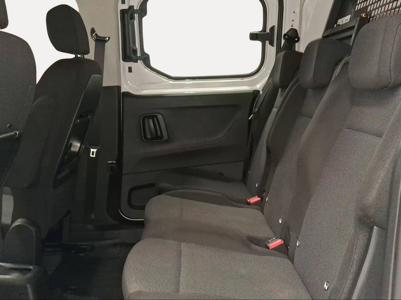 Toyota Proace City N1 L2 GX COMBI 1.5D 75KW 6MT  - Foto 12