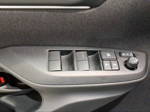 Toyota Yaris Cross 1.5 130H Active Plus  - Foto 23