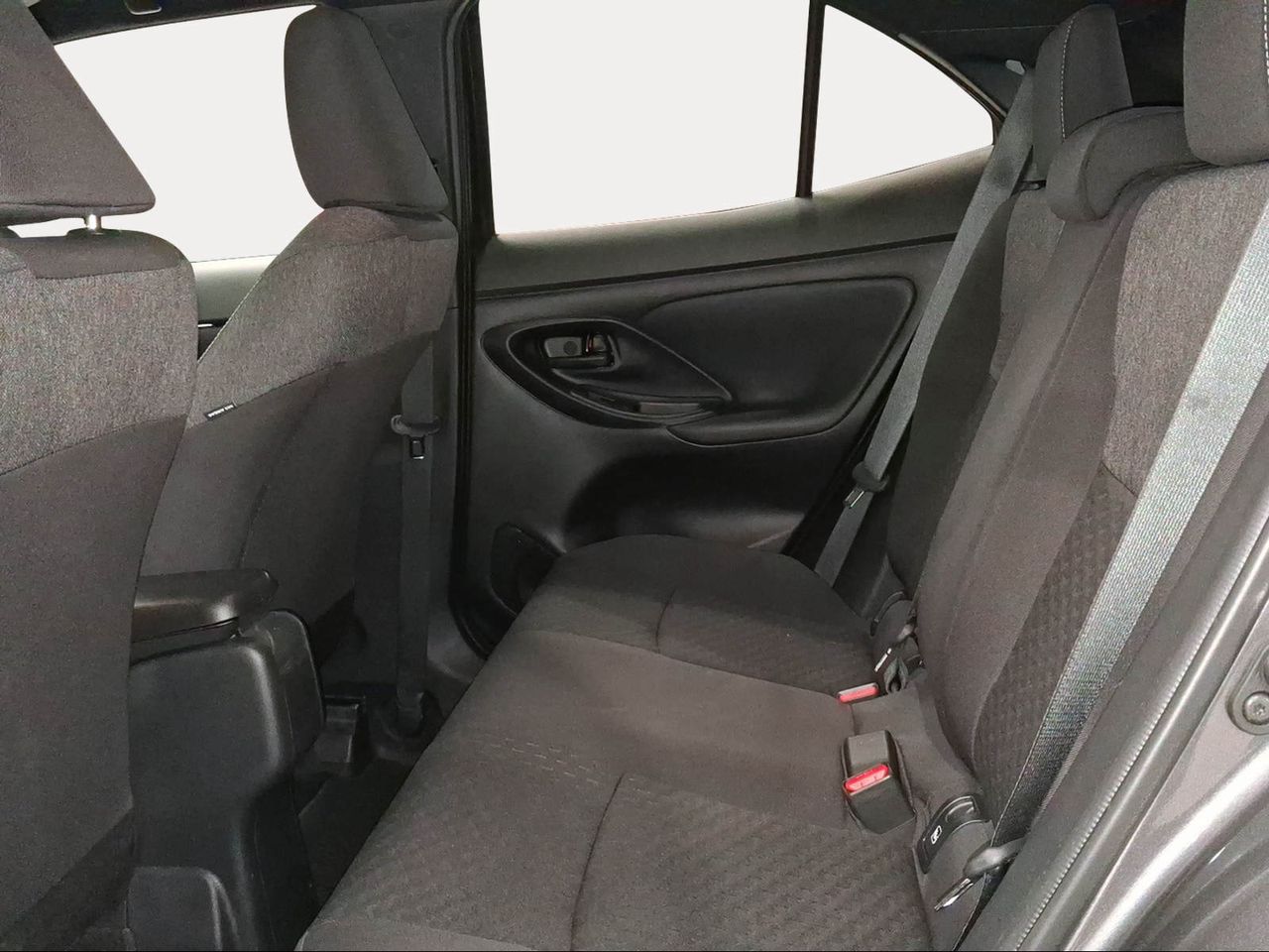 Toyota Yaris Cross 1.5 130H Active Plus  - Foto 12