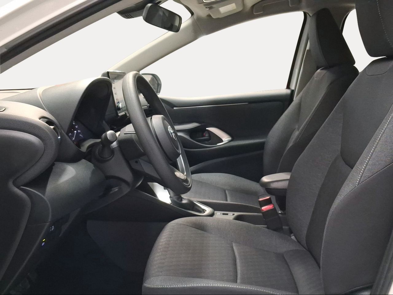 Toyota Yaris 1.5 120H Business Plus  - Foto 13