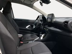 Toyota Yaris 1.5 120H Business Plus  - Foto 7