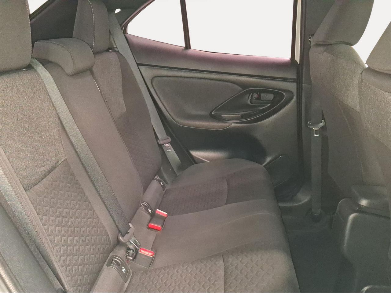 Toyota Yaris Cross 1.5 120H Active Tech Pack Confort  - Foto 8