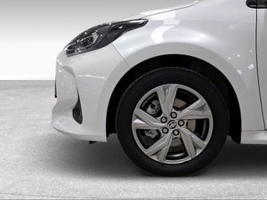 Toyota Yaris 1.5 120H Active Plus  - Foto 17