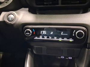 Toyota Yaris 1.5 120H Active Plus  - Foto 23