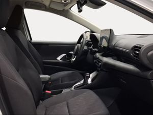 Toyota Yaris 1.5 120H Active Plus  - Foto 7