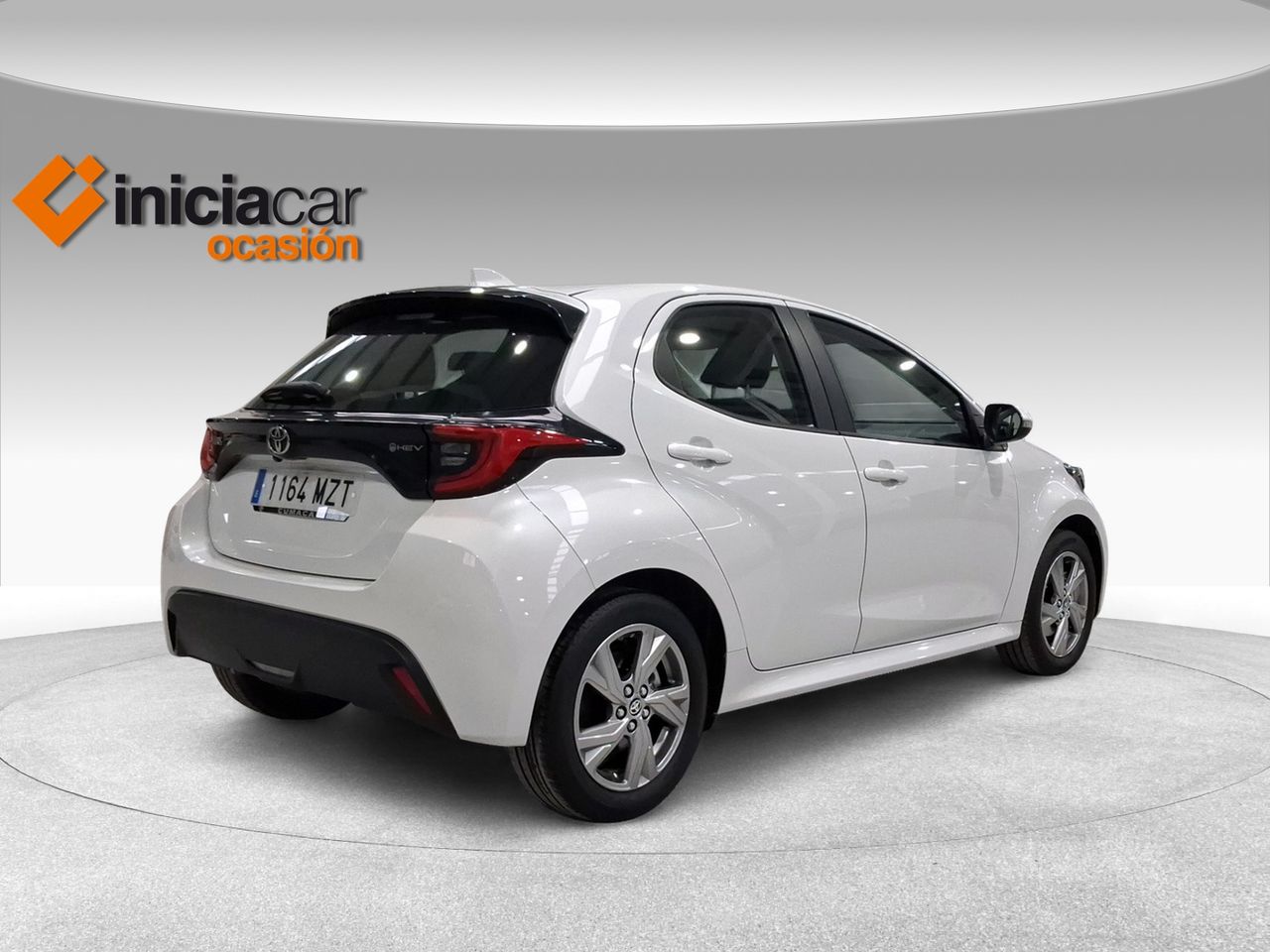 Toyota Yaris 1.5 120H Active Plus  - Foto 19