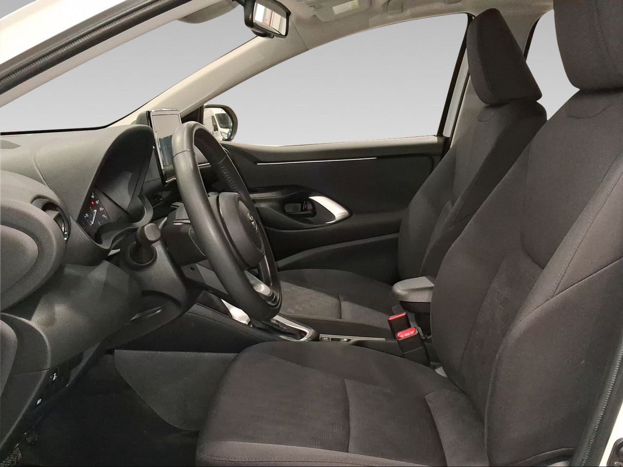 Toyota Yaris 1.5 120H Active Plus  - Foto 13