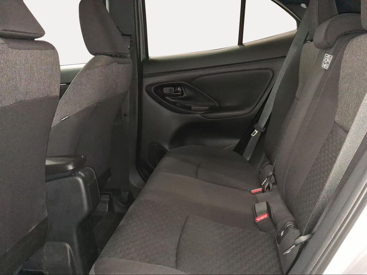 Toyota Yaris Cross 1.5 130H Active Plus  - Foto 12