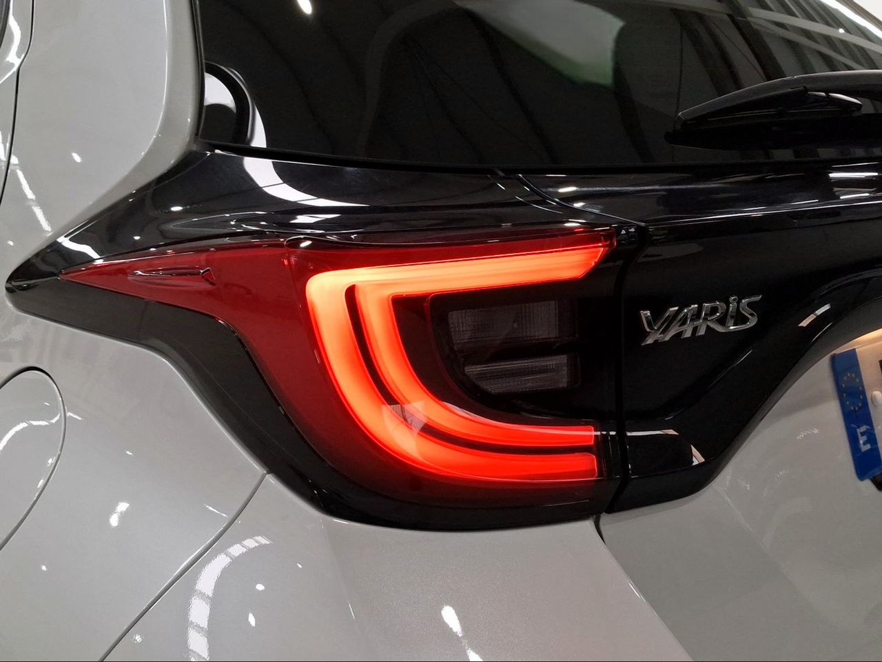 Toyota Yaris 1.5 120H Active Plus  - Foto 24