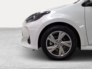 Toyota Yaris 1.5 120H Active Plus  - Foto 17