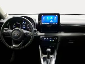 Toyota Yaris 1.5 120H Active Plus  - Foto 9