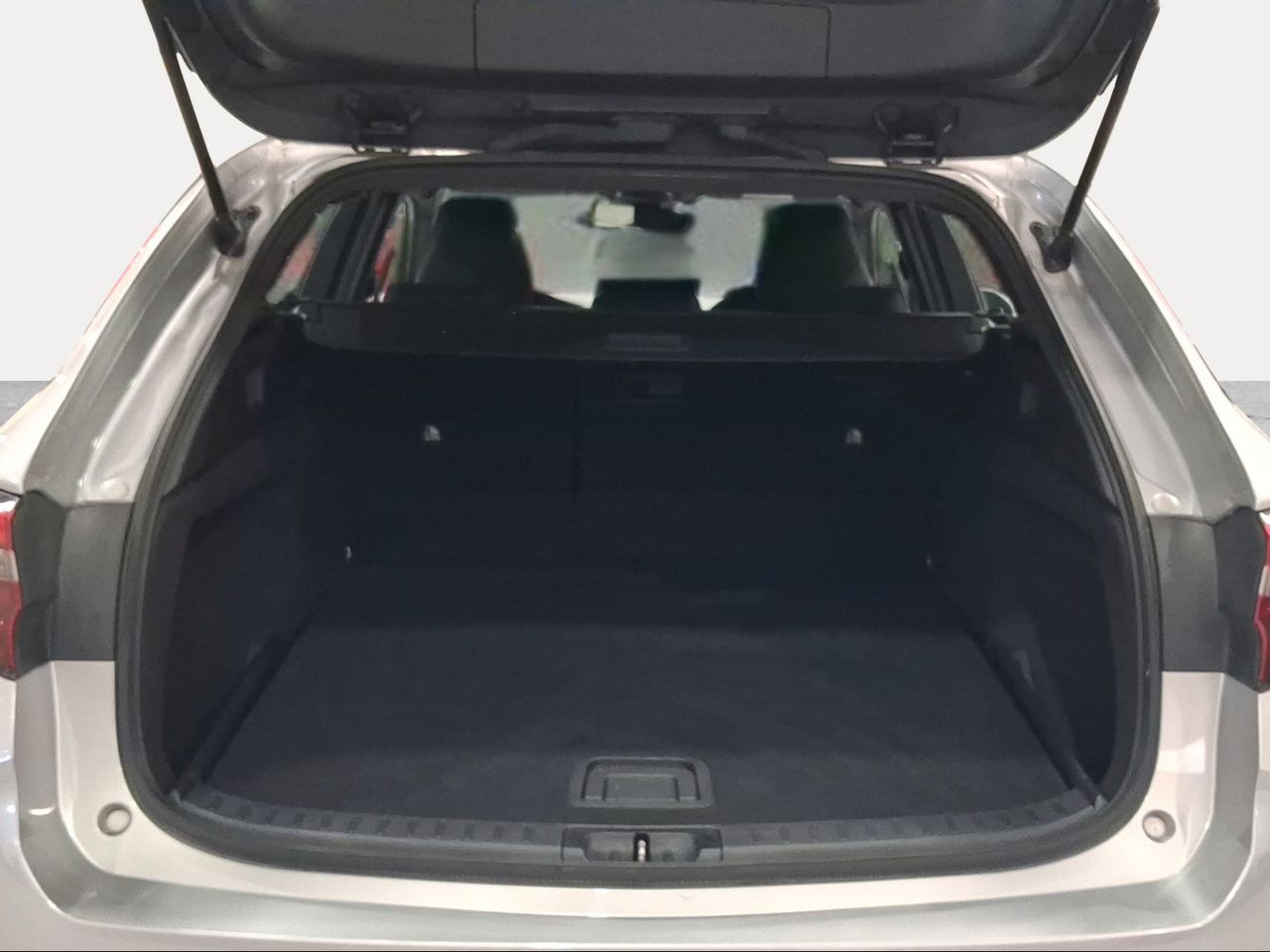 Toyota Corolla 140H Active Plus Touring Sport  - Foto 11