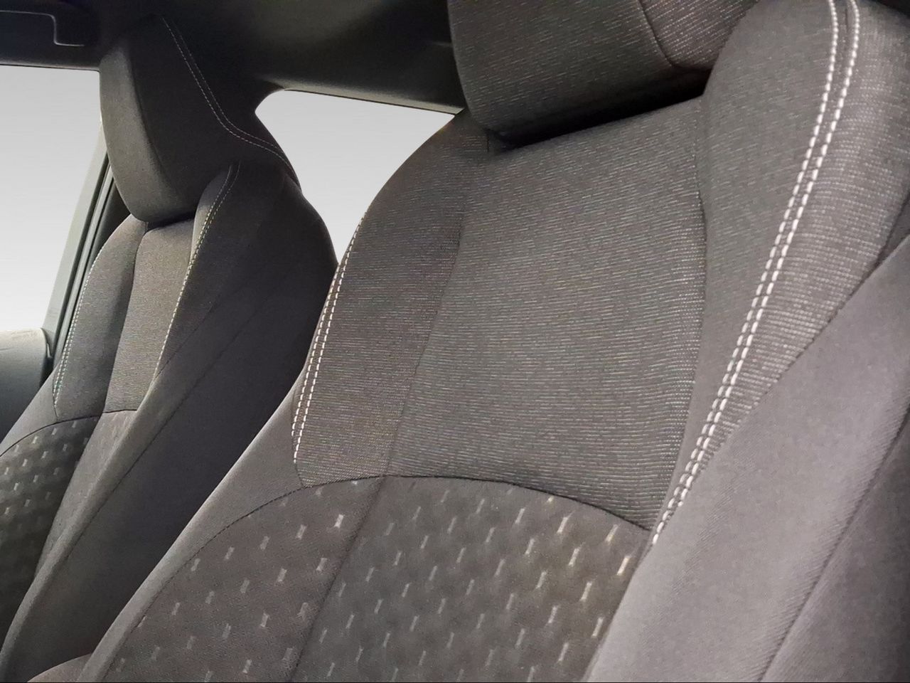 Toyota Corolla 140H Active Plus Touring Sport  - Foto 24
