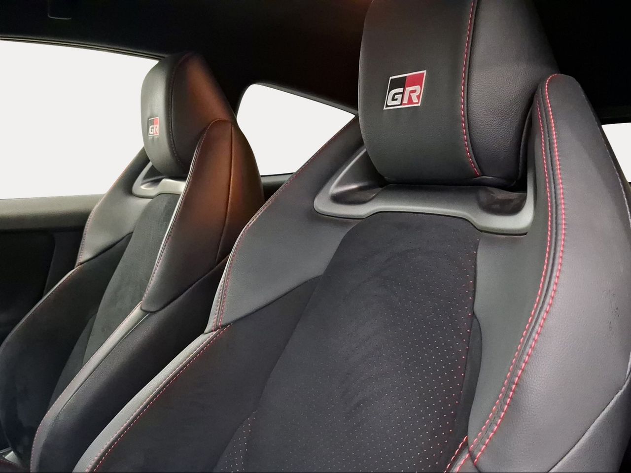 Toyota GR Yaris 1.6 192kW RZ Circuit Pack  - Foto 24
