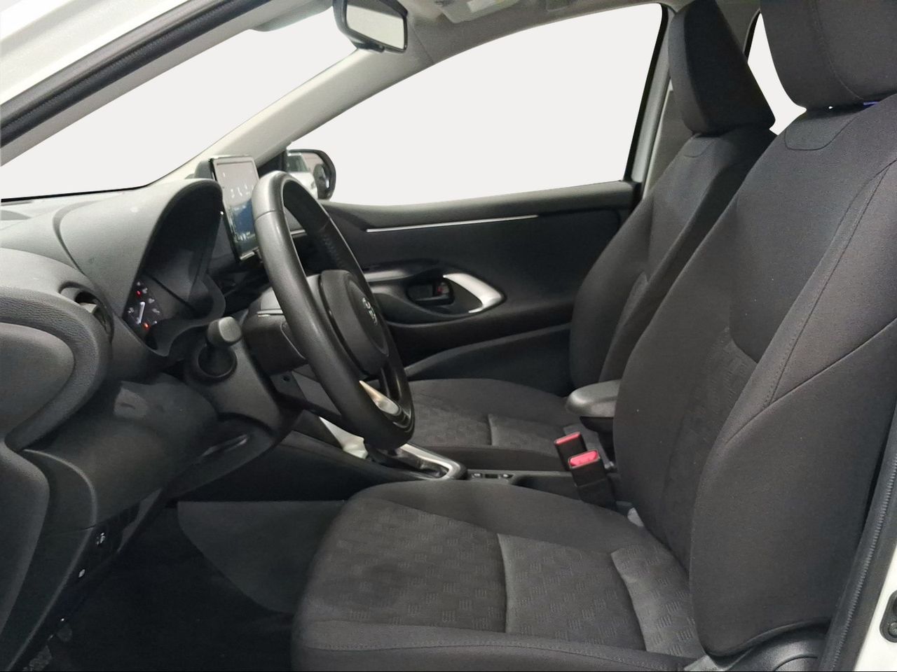 Toyota Yaris 1.5 120H Active Plus  - Foto 13