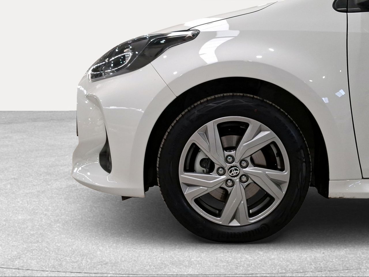 Toyota Yaris 1.5 120H Active Plus  - Foto 17