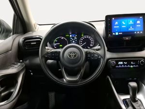 Toyota Yaris 1.5 120H Active Plus  - Foto 10