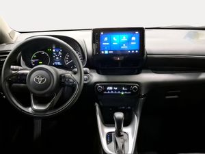 Toyota Yaris 1.5 120H Active Plus  - Foto 9