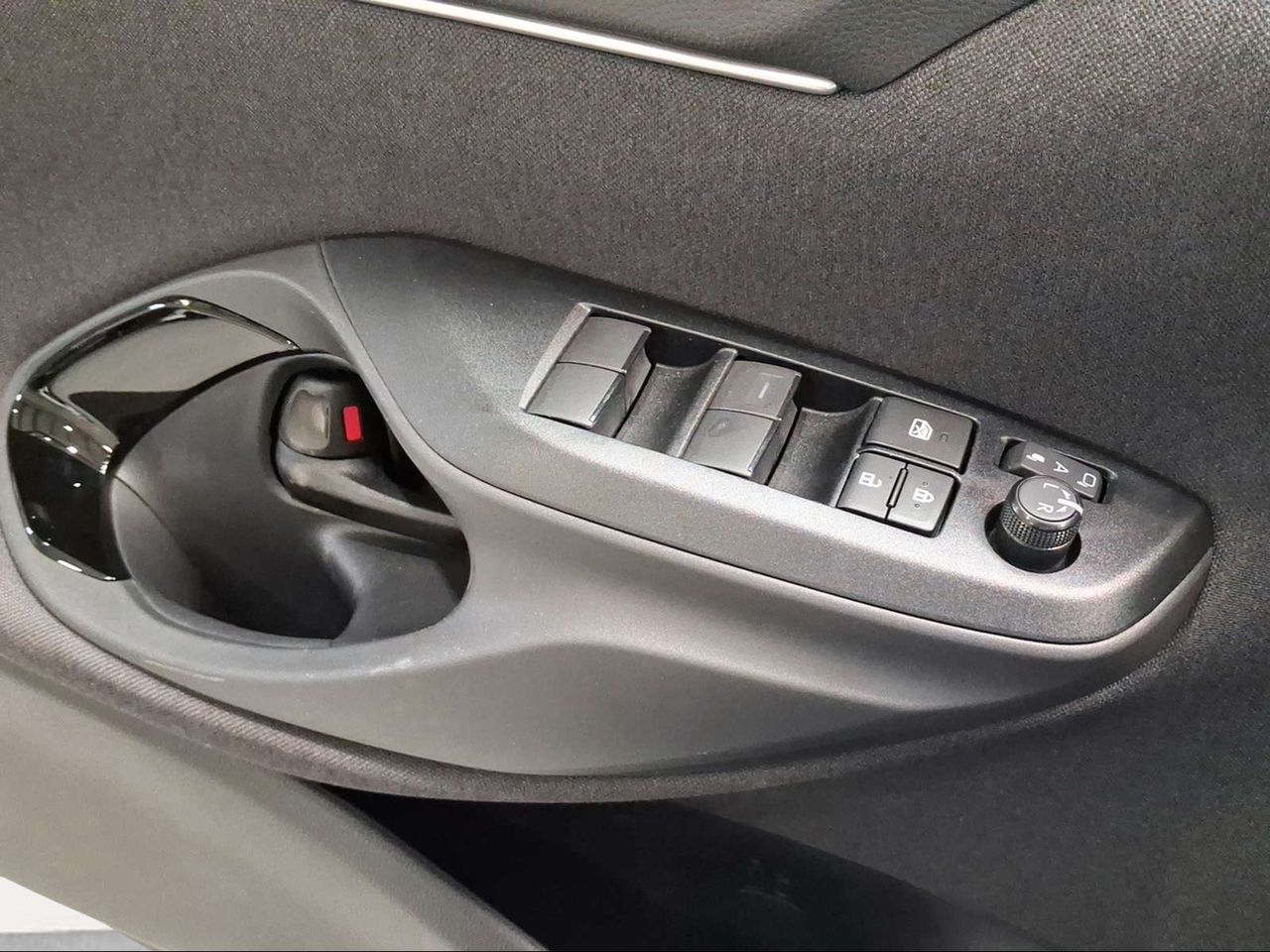 Toyota Yaris Cross 1.5 130H Active Plus  - Foto 22