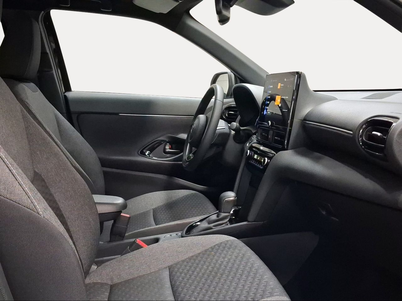 Toyota Yaris Cross 1.5 130H Active Plus  - Foto 7