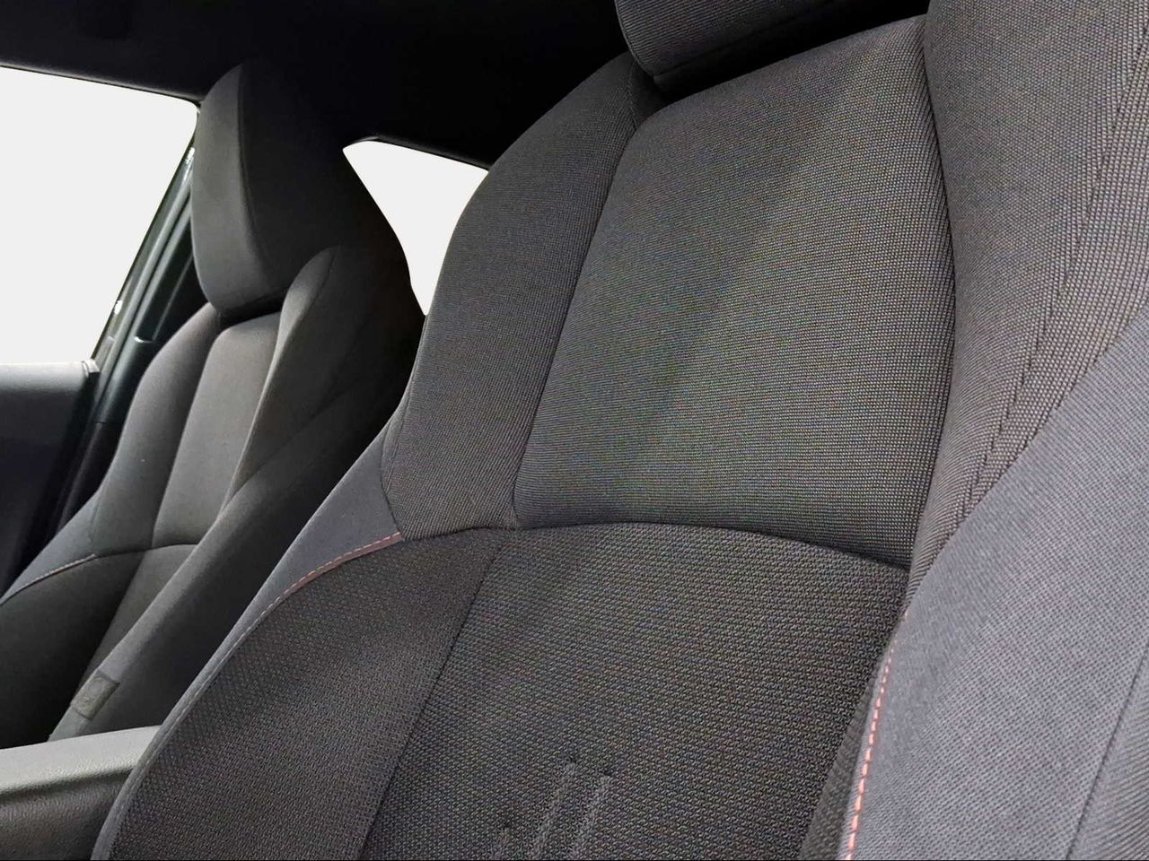 Toyota C-HR 1.8 Advance Hybrid 140  - Foto 23