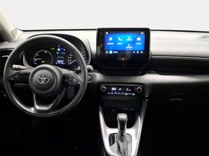 Toyota Yaris 1.5 120H Active Plus  - Foto 9