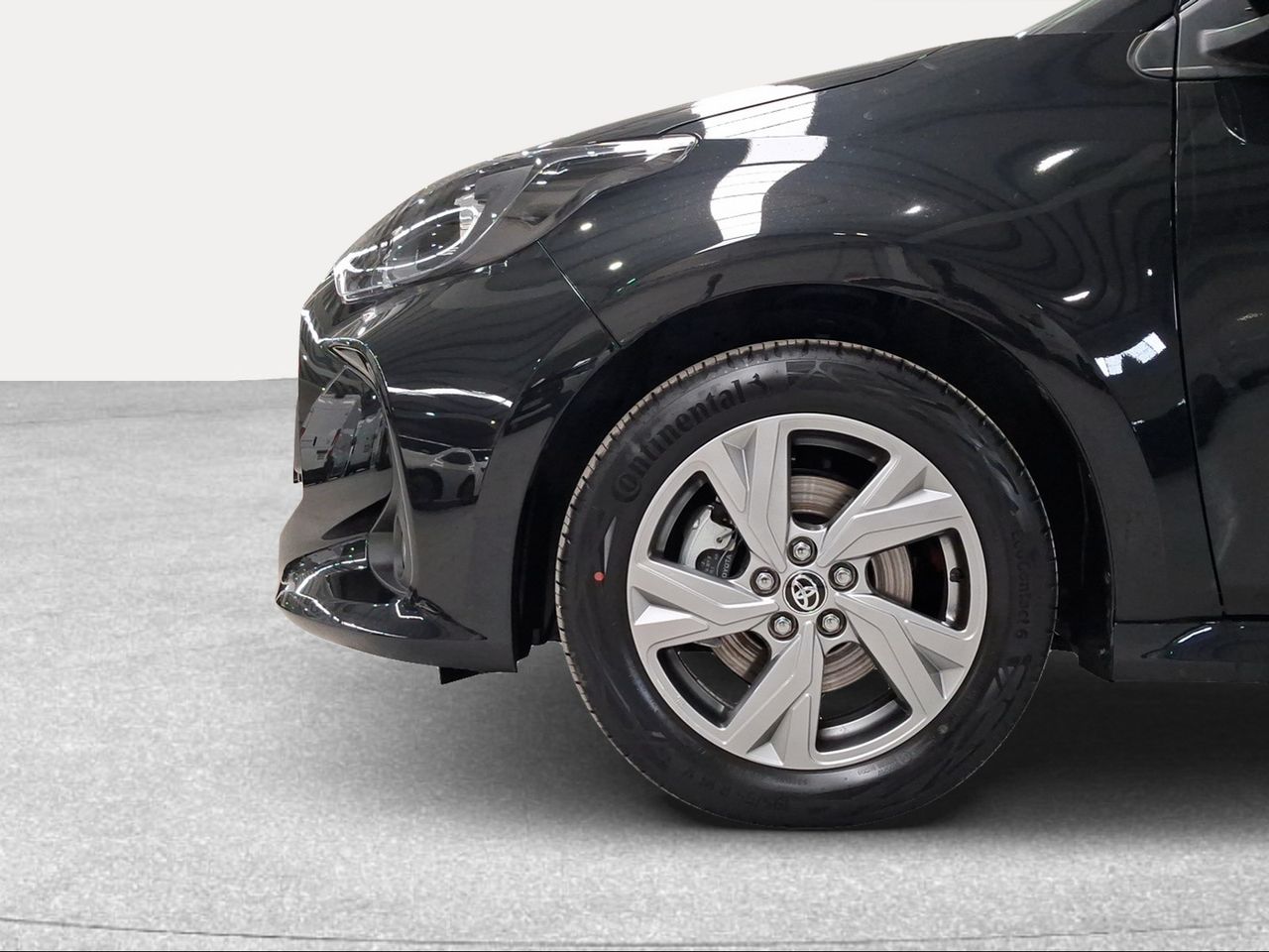 Toyota Yaris 1.5 120H Active Plus  - Foto 17
