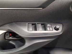 Toyota Yaris 1.5 120H Active Plus  - Foto 22