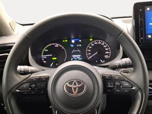 Toyota Yaris 1.5 120H Active Plus  - Foto 14