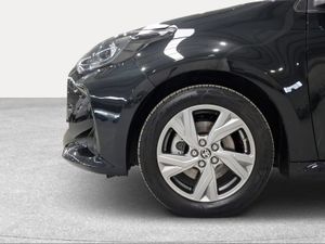 Toyota Yaris 1.5 120H Active Plus  - Foto 17