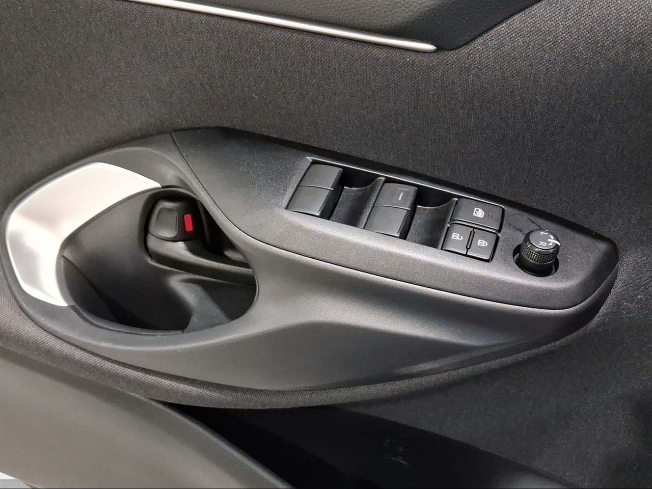 Toyota Yaris 1.5 120H Active Plus  - Foto 21