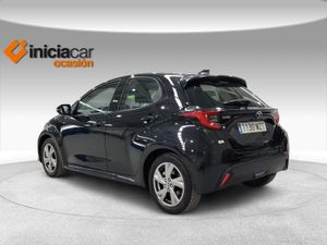 Toyota Yaris 1.5 120H Active Plus  - Foto 3