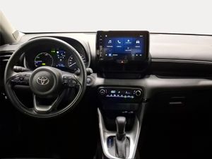 Toyota Yaris 1.5 120H Active Plus  - Foto 9