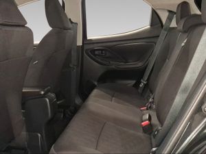 Toyota Yaris 1.5 120H Active Plus  - Foto 12