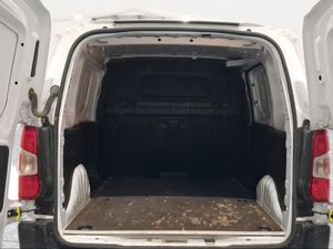 Toyota Proace City L1 1PL VAN GX 1.5D 100CV M/T 6V  - Foto 11