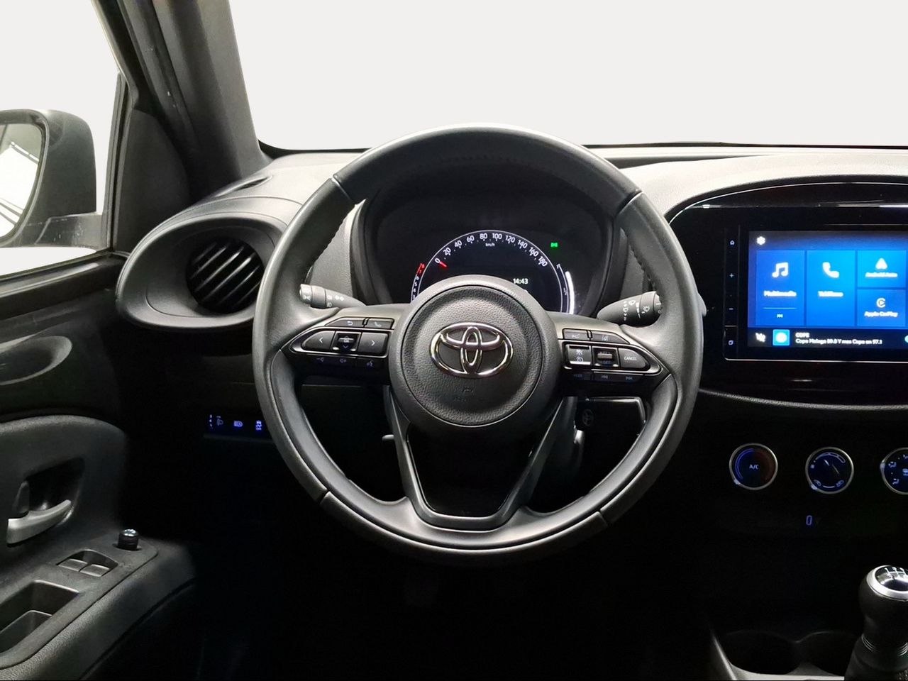 Toyota Aygo X Cross 1.0 VVT-I 72CV Play  - Foto 10