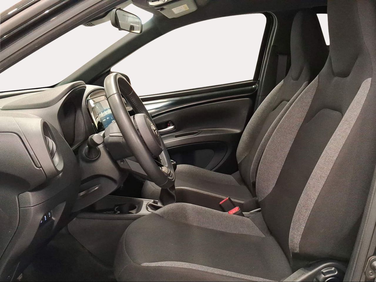 Toyota Aygo X Cross 1.0 VVT-I 72CV Play  - Foto 13